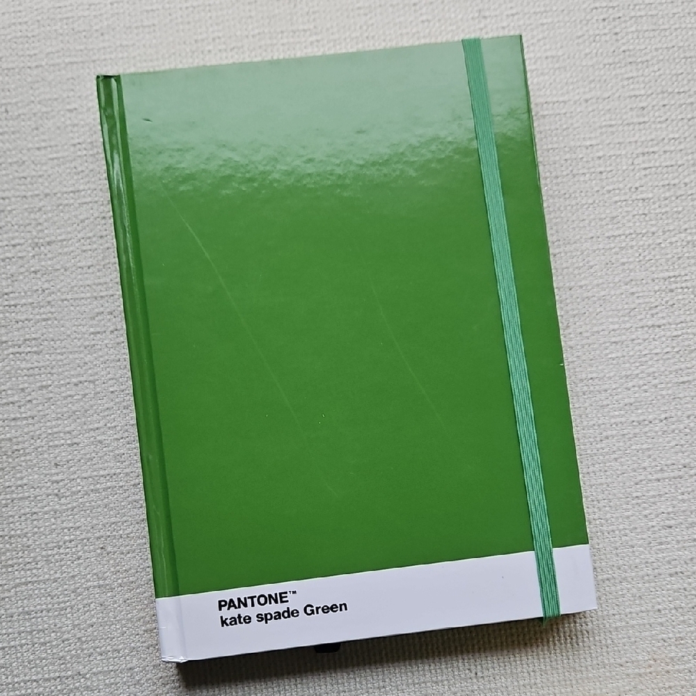 Kate Spade Green Pantone Journal - Picture 2 of 16